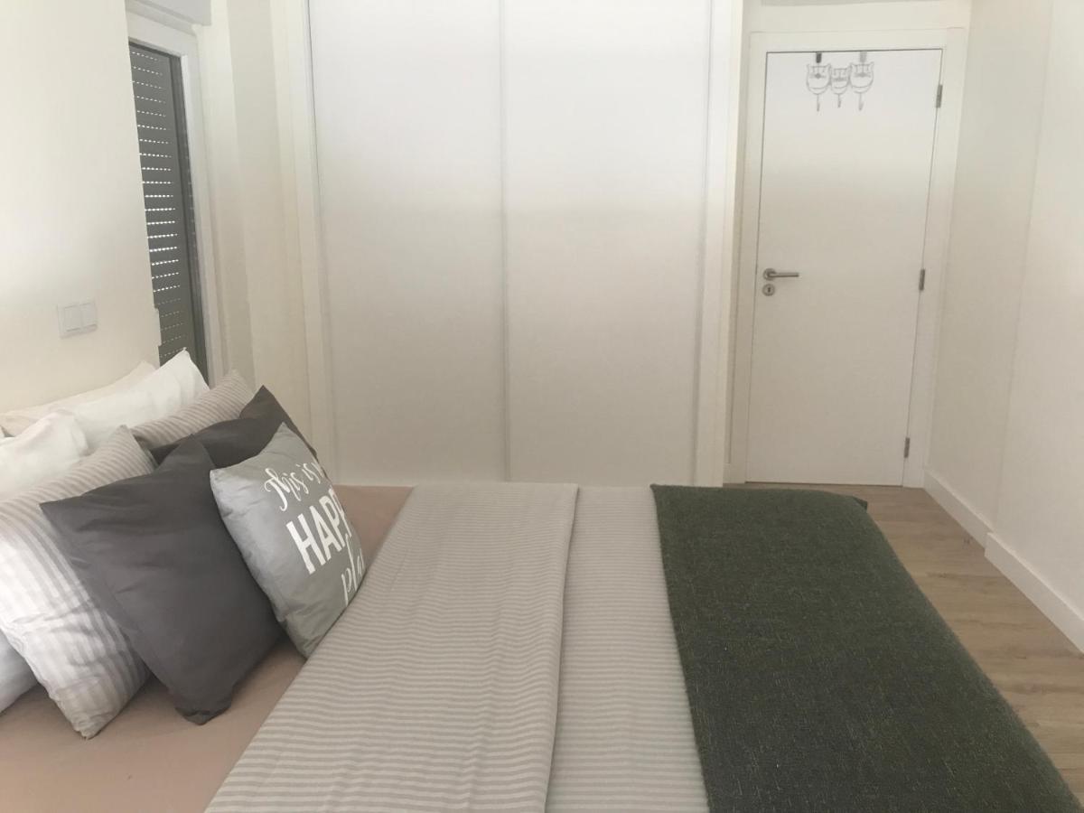 Modern Double Room With Private Balcony モンチジョ エクステリア 写真